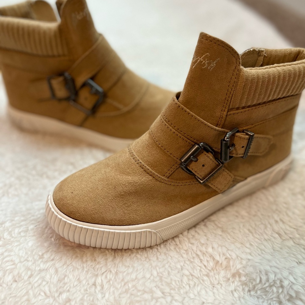 Blowfish Malibu kids size 1.5 brand new.